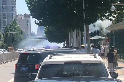 [Photo] Hiện trường vụ nổ bên ngoài đại sứ quán Mỹ ở Bắc Kinh