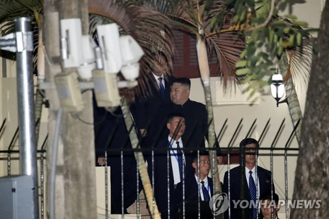 Video Chủ tịch Kim Jong-un thăm Đại sứ Triều Tiên ở Hà Nội