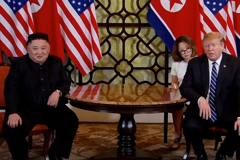 Video Chủ tịch Kim Jong-un lần đầu trả lời phóng viên nước ngoài