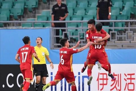 Văn Tùng lập siêu phẩm, U23 Việt Nam hòa tiếc nuối trước U23 Thái Lan