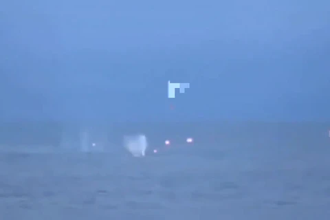 Video hải quân Mỹ bắn chìm 3 tàu của Houthi ở Biển Đỏ