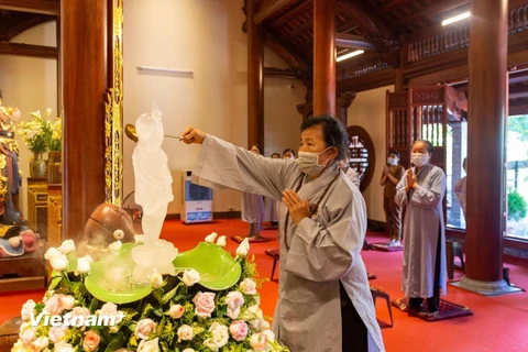 Giáo hội Phật giáo khuyến khích người dân mừng Phật đản tại gia