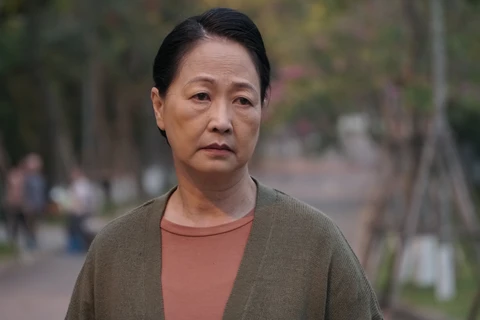 Nghệ sỹ nhân dân Như Quỳnh vào vai bà Dần trong phim "Hương vị tình thân." (Ảnh: VFC)