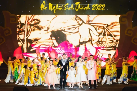 Chương trình nghệ thuật Ơn nghĩa sinh thành năm 2022. (Ảnh: PV/Vietnam+)