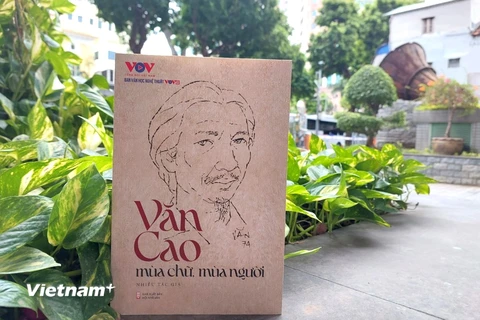 Cuốn sách do Nhà xuất bản Hội Nhà văn ấn hành. (Ảnh: Minh Thu/Vietnam+)