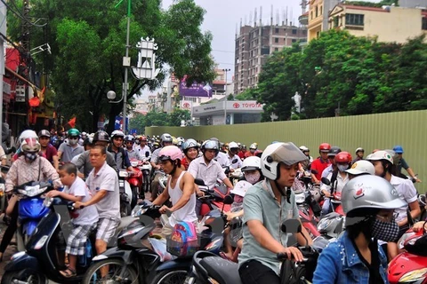 Ách tắc giao thông tại Hà Nội trong giờ cao điểm ngày càng nghiêm trọng. (Ảnh minh họa. Nguồn: PV/Vietnam+)