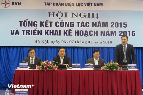 Phó Thủ tướng Hoàng Trung Hải dự và chỉ đạo hội nghị tổng kết năm 2015 của EVN (Ảnh: Đức Duy/Vietnam+)