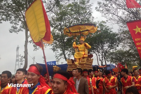 Lễ hội rước vua sống tại lễ hội đền Sái, xã Thụy Vân, huyện Đông Anh, Hà Nội ngày 11 tháng Giêng âm lịch. (Ảnh: Quỳnh Chi/Vietnam+)