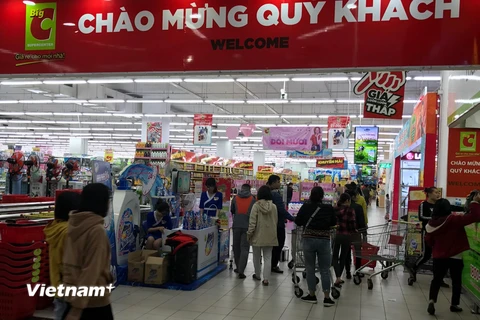 Nhiều thương hiệu lớn trên thế giới như Lotte, Central Group, Aeon, Circle K, Auchan… đều đã có mặt tại Việt Nam. (Ảnh: PV/Vietnam+)