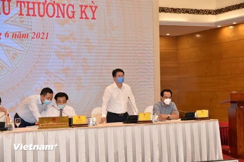 Thứ trưởng Bộ Y tế thông tin về nhập khẩu vaccine. (Ảnh: Xuân Quảng/Vietnam+)