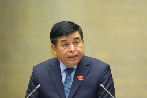 Bộ trưởng Nguyễn Chí Dũng phát biểu tại Phiên khai mạc Kỳ họp bất thường lần thứ Nhất, Quốc hội khóa XV. (Ảnh: TTXVN)