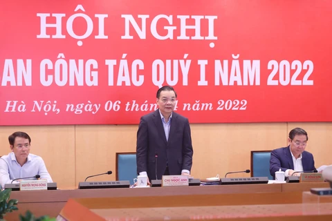 Ông Chu Ngọc Anh, Chủ tịch Ủy ban Nhân dân thành phố Hà Nội chủ trì giao ban công tác quý 1. (Ảnh: PV/Vietnam+)