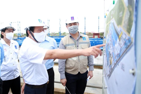 Phó Thủ tướng Chính phủ Lê Văn Thành kiểm tra, chỉ đạo lấy lại tiến độ dự án Nhà máy nhiệt điện Thái Bình 2. (Ảnh: PV/Vietnam+)