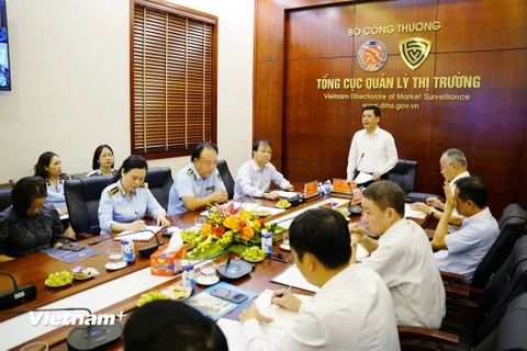 Bộ trưởng Nguyễn Hồng Diên phát biểu tại Hội nghị sơ kết công tác 6 tháng đầu năm của lực lượng Quản lý thị trường ngày 25/7. (Ảnh: Đức Duy/Vietnam+)