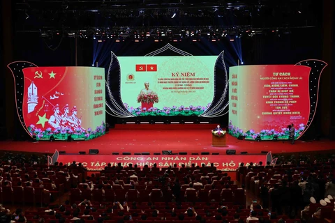 Tổng Bí Thư Nguyễn Phú Trọng dự và phát biểu tại Lễ Kỷ niệm 75 năm "Công an Nhân dân học tập, thực hiện Sáu điều Bác Hồ dạy." (Ảnh: PV/Vietnam+)