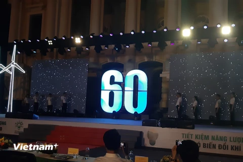 Hà Nội tổ chức sự kiện tắt đèn hưởng ứng Chiến dịch Giờ Trái đất 2023. (Ảnh: Xuân Quảng/Vietnam+)