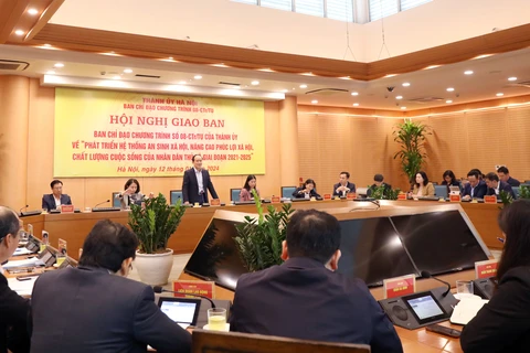 Phó Bí Thư, Chủ tịch Hội đồng Nhân dân thành phố Hà Nội họp Ban Chỉ đạo Chương trình 08 của Thành ủy về “Phát triển hệ thống an sinh xã hội, nâng cao phúc lợi xã hội, chất lượng cuộc sống của nhân dân Thủ đô giai đoạn 2021-2025” (Ảnh: PV/Vietnam+)