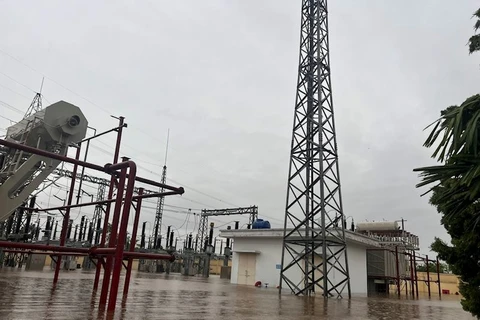 Trạm biến áp 110kV Thường Tín ngập sâu do nước dâng cao. (Ảnh: evnhanoi)