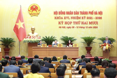 Ông Trần Sỹ Thanh phát biểu, giải trình tại Kỳ họp thứ Hai Mươi, Hội đồng Nhân dân thành phố Hà Nội. (Ảnh: hanoi)