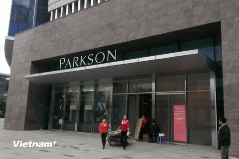 Dán thông báo mới, Parkson Keangnam "không hẹn ngày trở lại" 