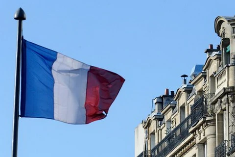 Kinh tế Pháp gặp khó khăn sau quyết định của S&P