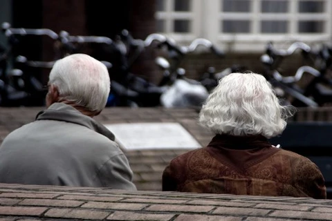 Nam giới bị ảnh hưởng nhiều nhất nếu họ trải qua thời kỳ kinh tế suy thoái khi ở độ tuổi 40. (Nguồn: Flickr)