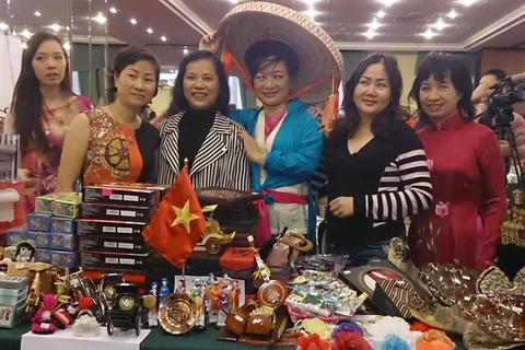 ĐSQ Việt Nam tham dự "Phiên chợ mùa Đông" tại Moskva