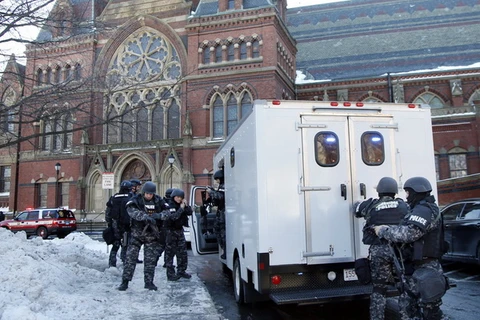 Bị dọa đánh bom, đại học Harvard phải sơ tán khẩn cấp 