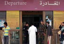 Kiểm tra tại sân bay Yemen. (Nguồn: ticotimes.net)