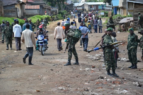 Binh sỹ Cộng hòa Dân chủ Congo gác tại Bunagana. (Nguồn: AFP/TTXVN)