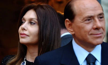 Ông Silvio Berlusconi và người vợ thứ hai Veronica Lario. (Nguồn: AP)