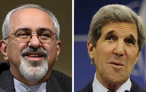 Ngoại trưởng Mỹ John Kerry (phải) và Ngoại trưởng Iran Mohammad Javad Zarif. (Nguồn: AFP)