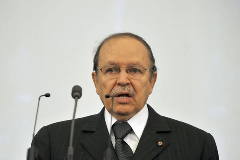 Tổng thống Algeria chính thức tranh cử nhiệm kỳ thứ tư