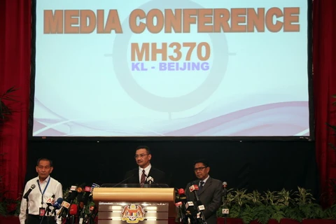 Australia sẽ trục vớt vật thể nghi của MH370 trong vài giờ tới