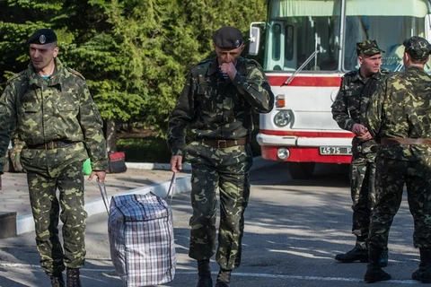 Toàn bộ binh sỹ Ukraine đã rời bán đảo Crimea