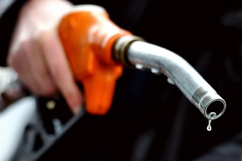 Căng thẳng Nga-Ukraine hạn chế mức giảm của giá dầu