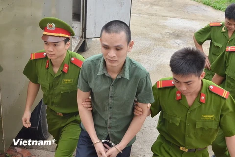 8 năm tù giam cho kẻ hiếp dâm trẻ em ở Hòa Bình