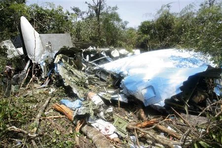 Máy bay quân sự Campuchia rơi làm 5 người chết