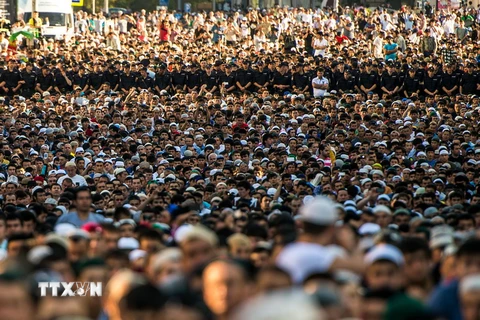 [Photo] Người Hồi giáo khắp thế giới kỷ niệm lễ Eid al-Fitr