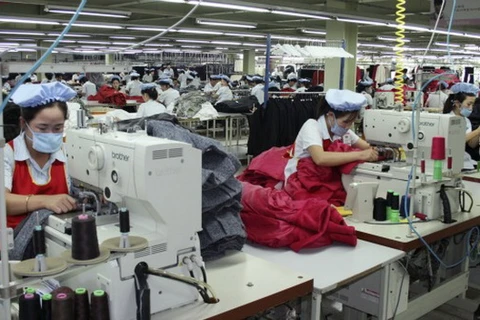 Hàn Quốc nhập nhiều sản phẩm dệt may giá rẻ từ Trung Quốc