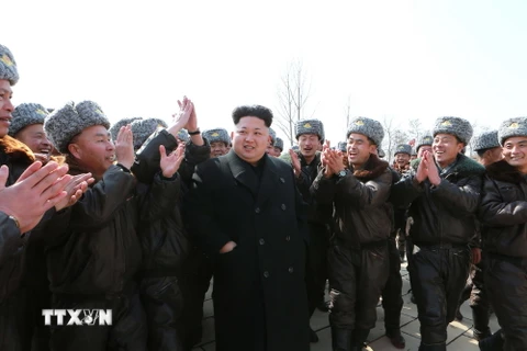Ông Kim Jong Un: Không quân phải đi đầu trong bảo vệ đất nước
