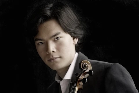 Nghệ sỹ violin Stefan Jackiw. (Nguồn: Vietnam+)