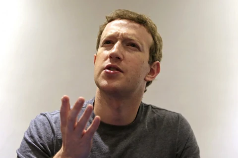 Chủ tịch, nhà sáng lập kiêm CEO Facebook Mark Zuckerberg phát biểu trong một cuộc phỏng vấn với Reuters tại Đại học Bogota vào ngày 14/1. (Nguồn: Reuters) 