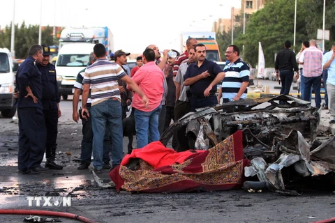 Hiện trường một vụ đánh bom làm 3 người thiệt mạng ở Ai Cập. (Nguồn: AFP/TTXVN)