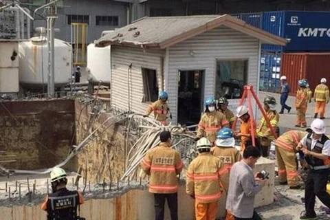 Nổ kinh hoàng tại nhà máy hóa chất Hàn Quốc khiến 4 người chết