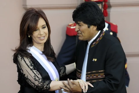Tổng thống Bolivia Evo Morales và người đồng cấp Argentina Cristina Fernandez. (Nguồn: noticias.starmedia.com)