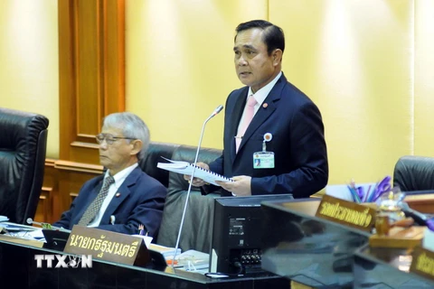 Thủ tướng Thái Lan Prayuth Chan-o-cha (phải). (Nguồn: THX/TTXVN) 