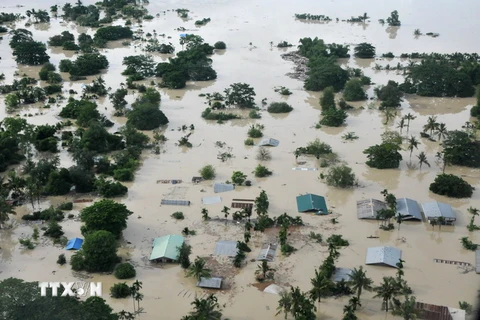 Cảnh ngập lụt tại khu vực Kalay, Sagaing, Myanmar ngày 1/8. (Nguồn: AFP/TTXVN)