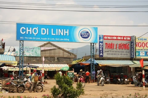 Lâm Đồng: Huyện Di Linh phải thu hồi văn bản cấm dân đi chợ cũ 