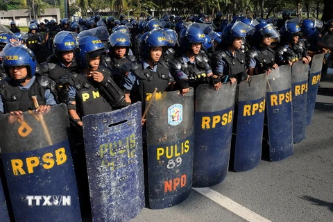 Lực lượng đặc nhiệm Philippines được triển khai bảo vệ khu vực diễn ra Hội nghị cấp cao APEC ở Manila ngày 14/11. (Nguồn: AFP/TTXVN)